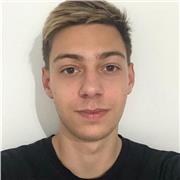 Soy un chico de 19 años especializado en la rama del 3D para Blender, te puedo enseñar diferentes técnicas de modelado o ir mas allá y empezar a texturizar, riggear y crear tus propias escenas u obras de arte quien sabe